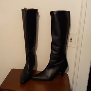 Ladies boots